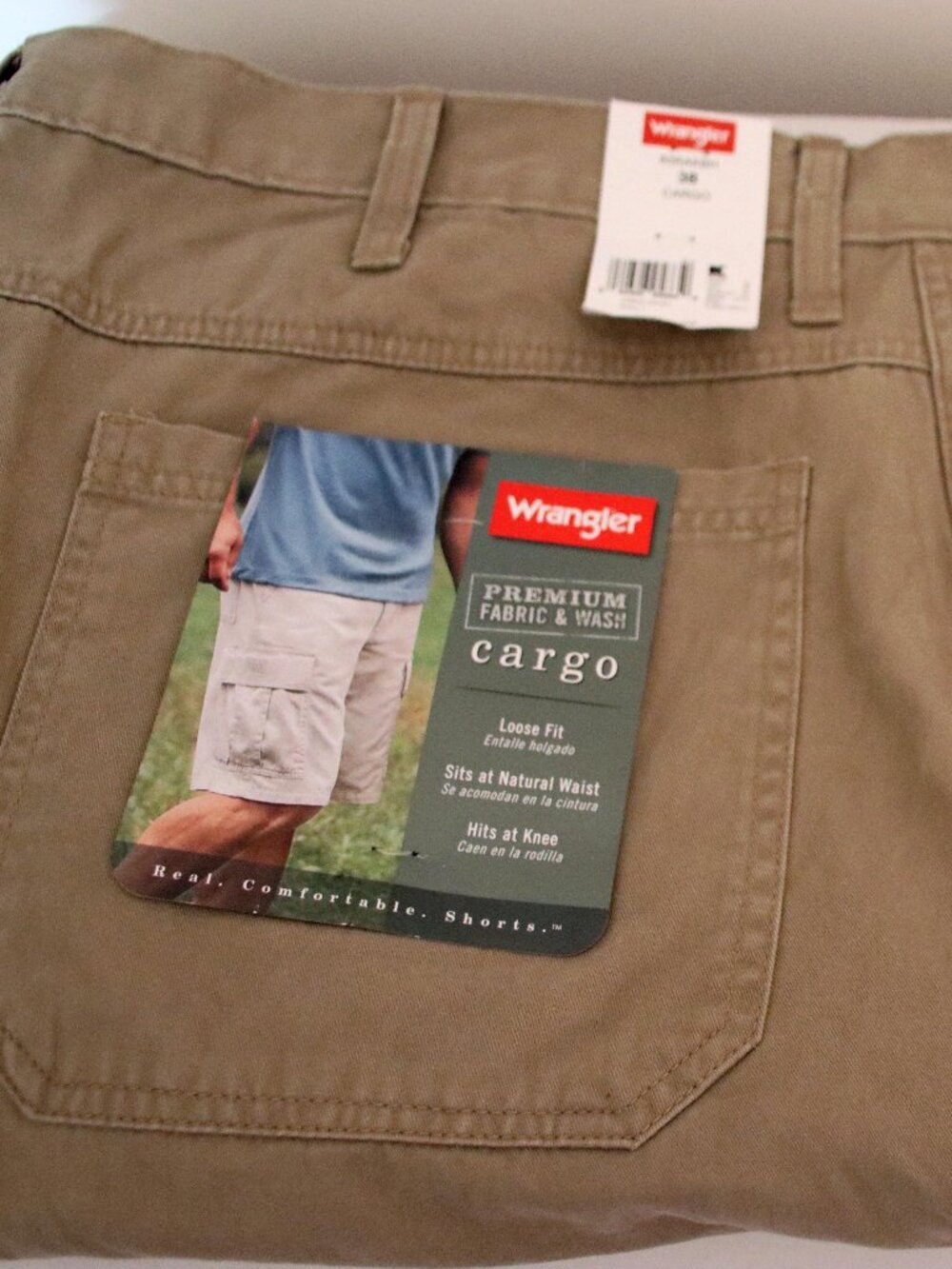 NWT Men's Wrangler Premium Cotton Cargo Short - Loose Fit - Waist 38 - Khaki-Tan